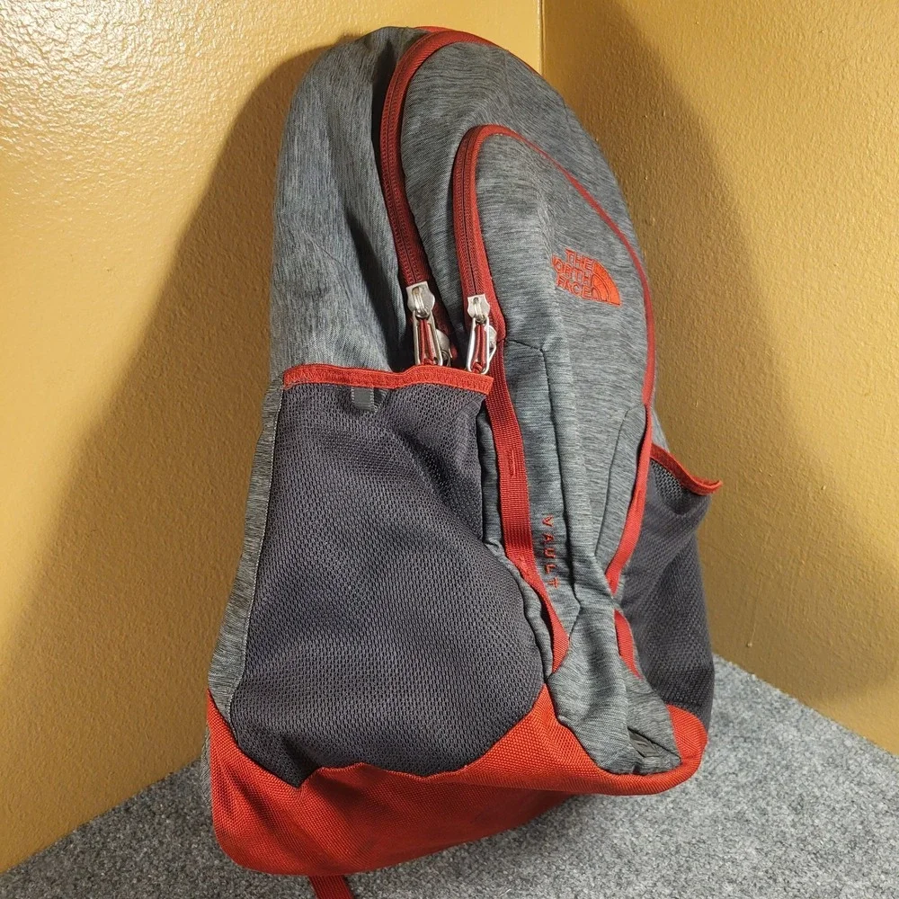 The North Face Vault Backpack Super Clean Gray/Burgundy (NF0A3KV9)